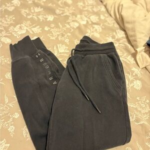 Under Armour women’s  black Joggers